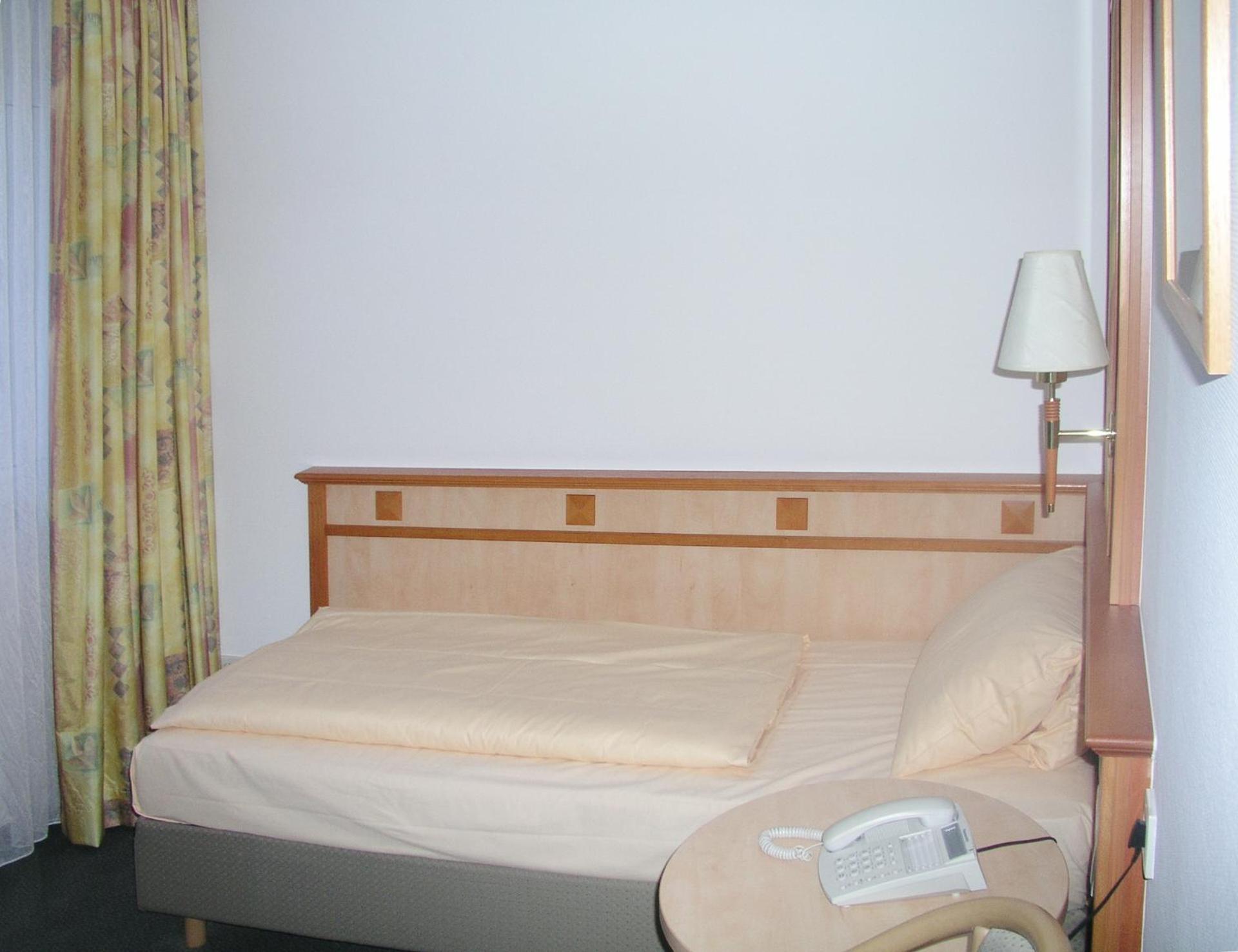Hotel Wetterau - Self-Check-In Wolfersheim Экстерьер фото