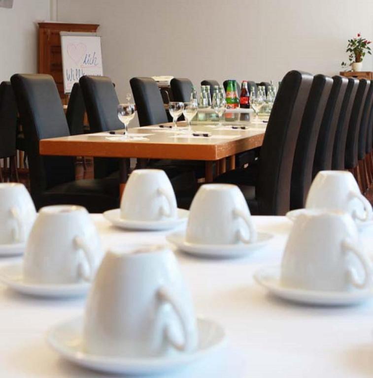 Hotel Wetterau - Self-Check-In Wolfersheim Экстерьер фото