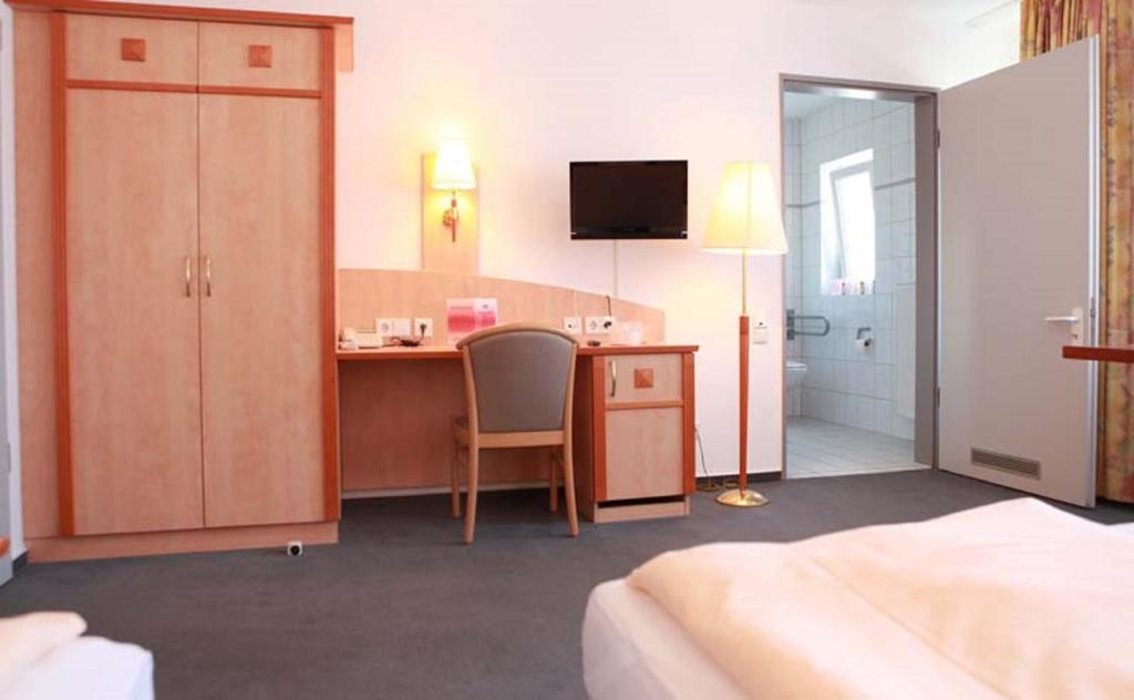Hotel Wetterau - Self-Check-In Wolfersheim Экстерьер фото